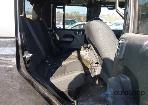 2021 Jeep Gladiator Willys 4X4 z USA, uszkodzony, nr VIN 1C6HJTAG3ML565884